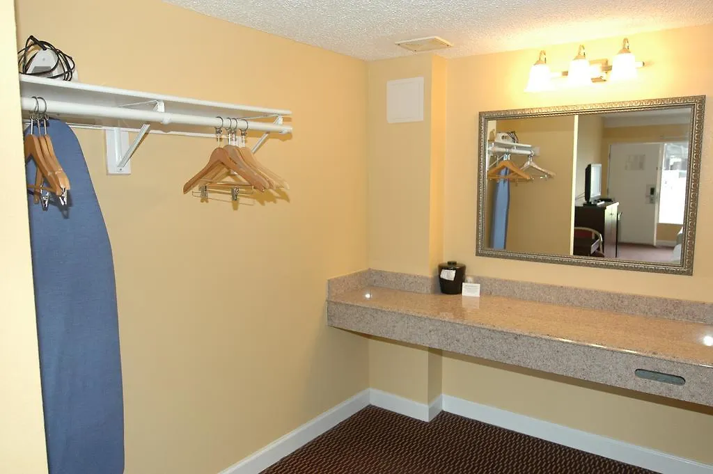 Ambassadors Inn & Suites Virginia Beach
