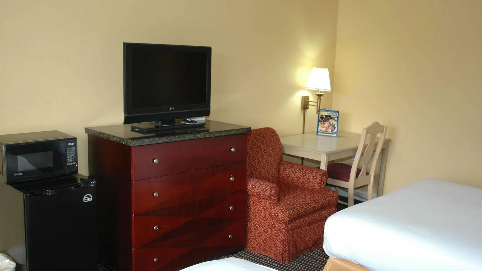 Motel Ambassadors Inn & Suites Virginia Beach